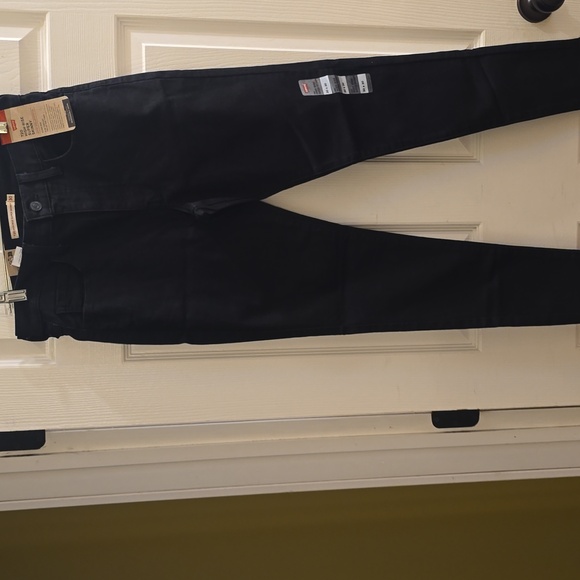 Levi's Denim - Levi's Women's Skinny Jeans - Black